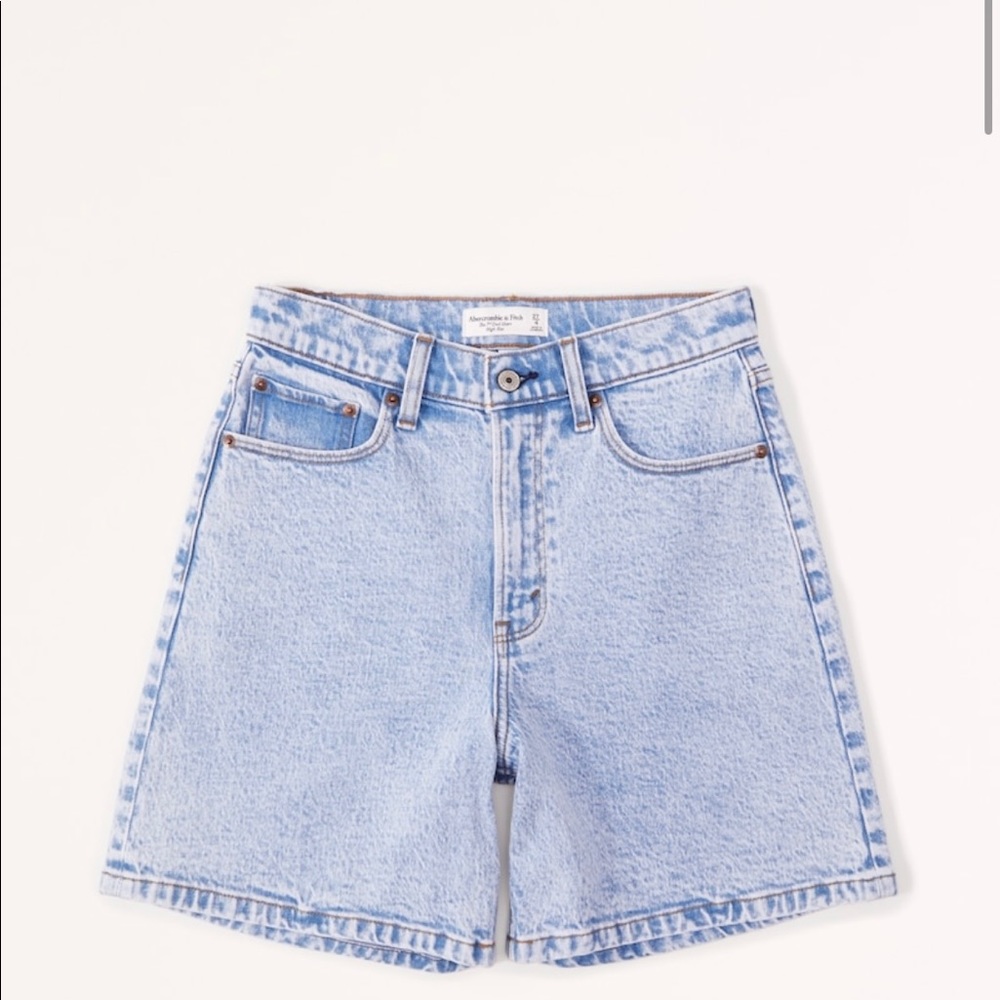 Abercrombie curve love high rise 7" dad shorts